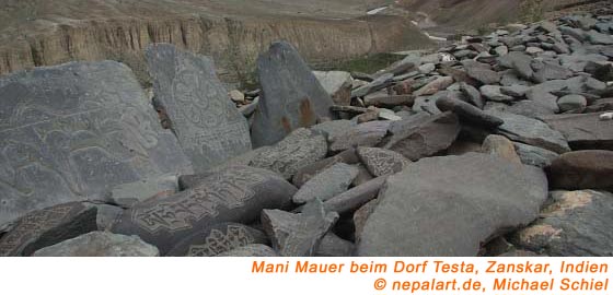 Om Mani Steine bei Testa in Zanskar