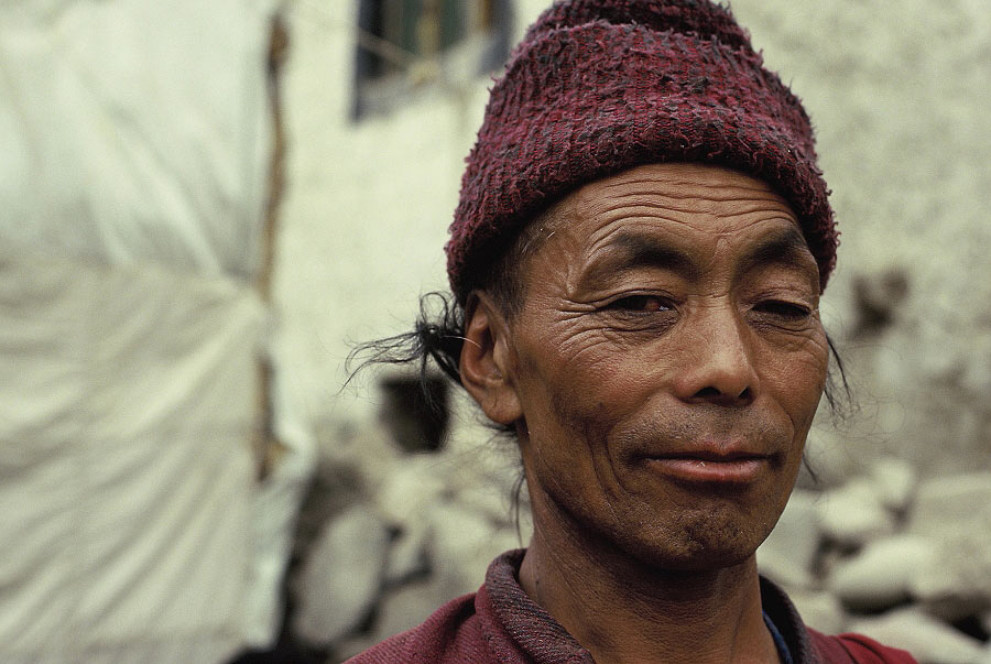 markthändler aus lingshet, tal von zanskar, indischer himalaya