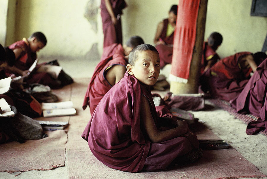 unterricht im kloster spituk, tal von ladakh, indischer himalaya