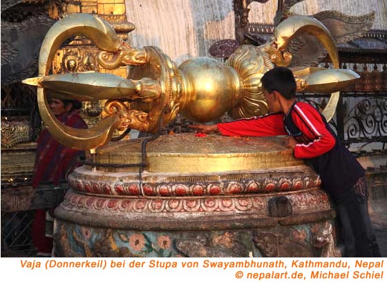 Vajra Donnerkeil an der Stupa von Swayambhunath in Kathmandu