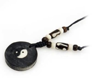 Ying/Yang Anhänger aus Horn/Stein 2