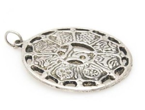 Om, Eight Lucky Symbols Anhänger aus Nepal