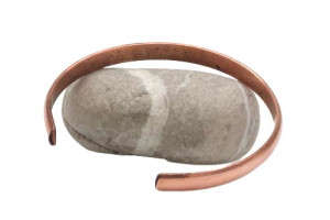 Schlichter Armreif aus Kupfer, schmal