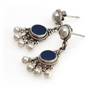 Silber-Ohrringe mit blauen Steinen