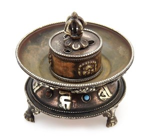 Runder Räucherstäbchenhalter, Om Mani, Glückssymbole 01, Nepal