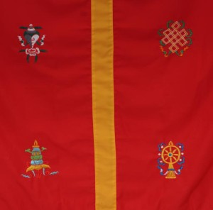 Tibetischer Türbehang, Eight Lucky Symbols, rot 01