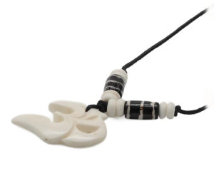 Yak Horn Anhänger - Tibet-Style, Om 30