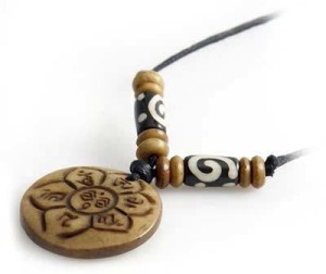 Yak Horn Anhänger - Tibet-Style, Om Mani Padme Hum, Allsehende Augen 1