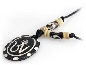 Yak Horn Anhänger - Tibet-Style, Om 21