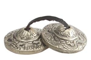Zimbeln mit Drache aus Nepal, ca. 65 g.