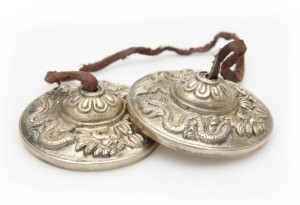 Zimbeln mit Drache aus Nepal, ca. 185 g.
