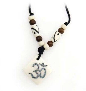 Om Anhänger aus Horn/Stein - Tibet-Style 1