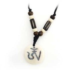 Om Anhänger aus Horn/Stein - Tibet-Style 2