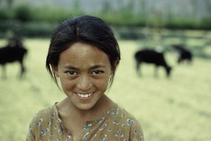 Grußkarte, Junge Bäuerin bei Thiksey, Ladakh, Indien