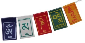 Om Mani Padme Hum – Mini Gebetsfahne aus Nepal - Länge ca. 45 cm