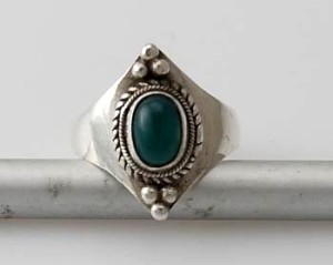 Ring Sterlingsilber (925) mit Fluorit aus Nepal, Innendurchmesser 15,5 mm.