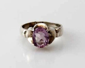 Ring Sterlingsilber (925) mit Amethyst aus Nepal, Innendurchmesser 16,5 mm.