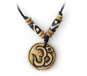 Yak Horn Anhänger - Tibet-Style, Om 9
