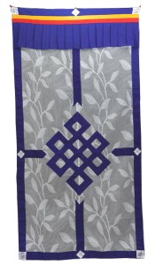 Tibetischer Türbehang, Endloser Knoten, teilweise lichtdurchlässig, blau