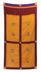 Tibetischer Türbehang, Eight Lucky Symbols, rot 02